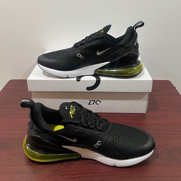 Nike, Air Max 270, FN8006 001, Black, White & Green - Picture 4 of 13